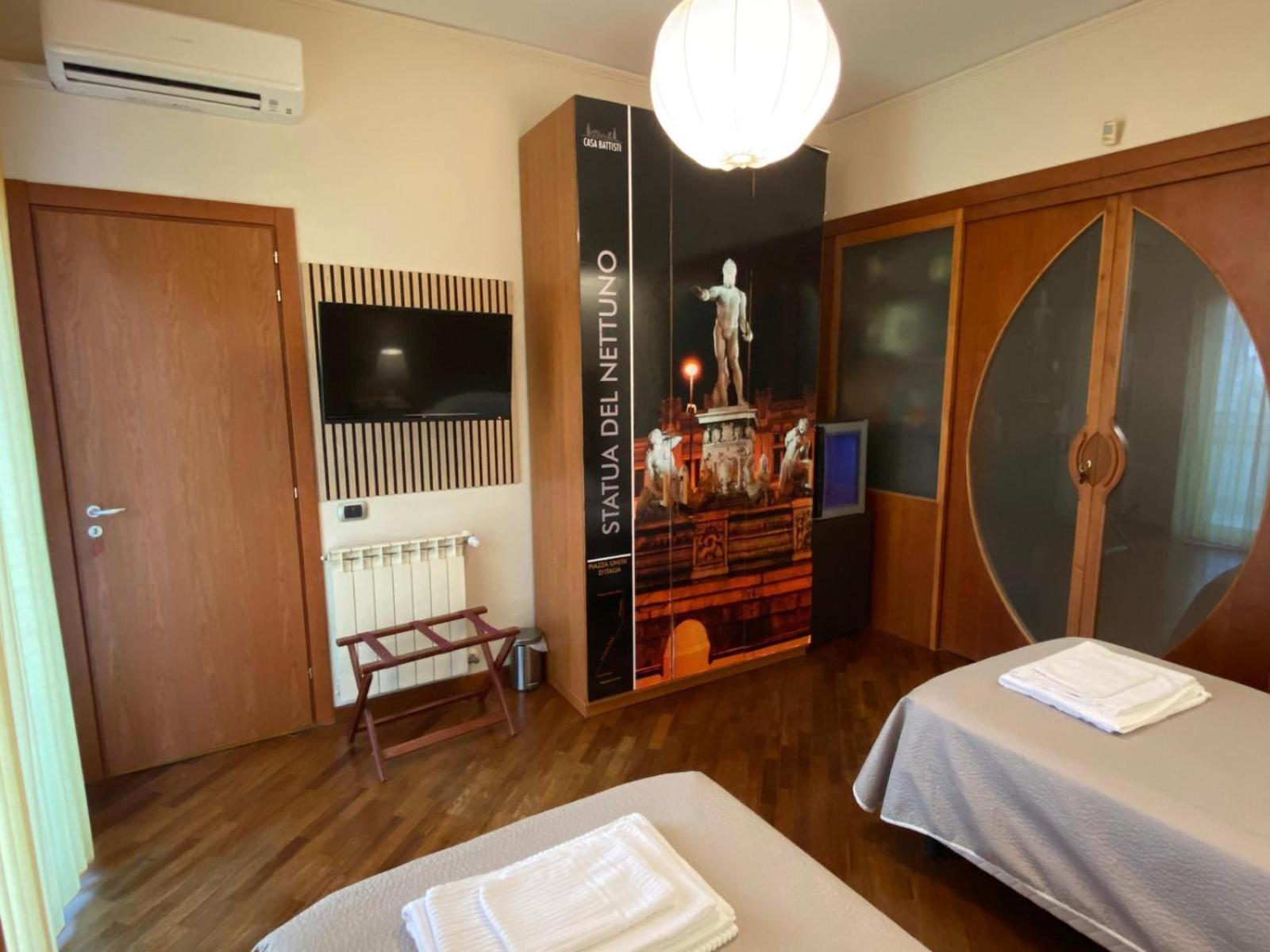 Casa Battisti Messina Guest House In Centro Citta, Ideale Per Famiglie O Gruppi Exterior photo