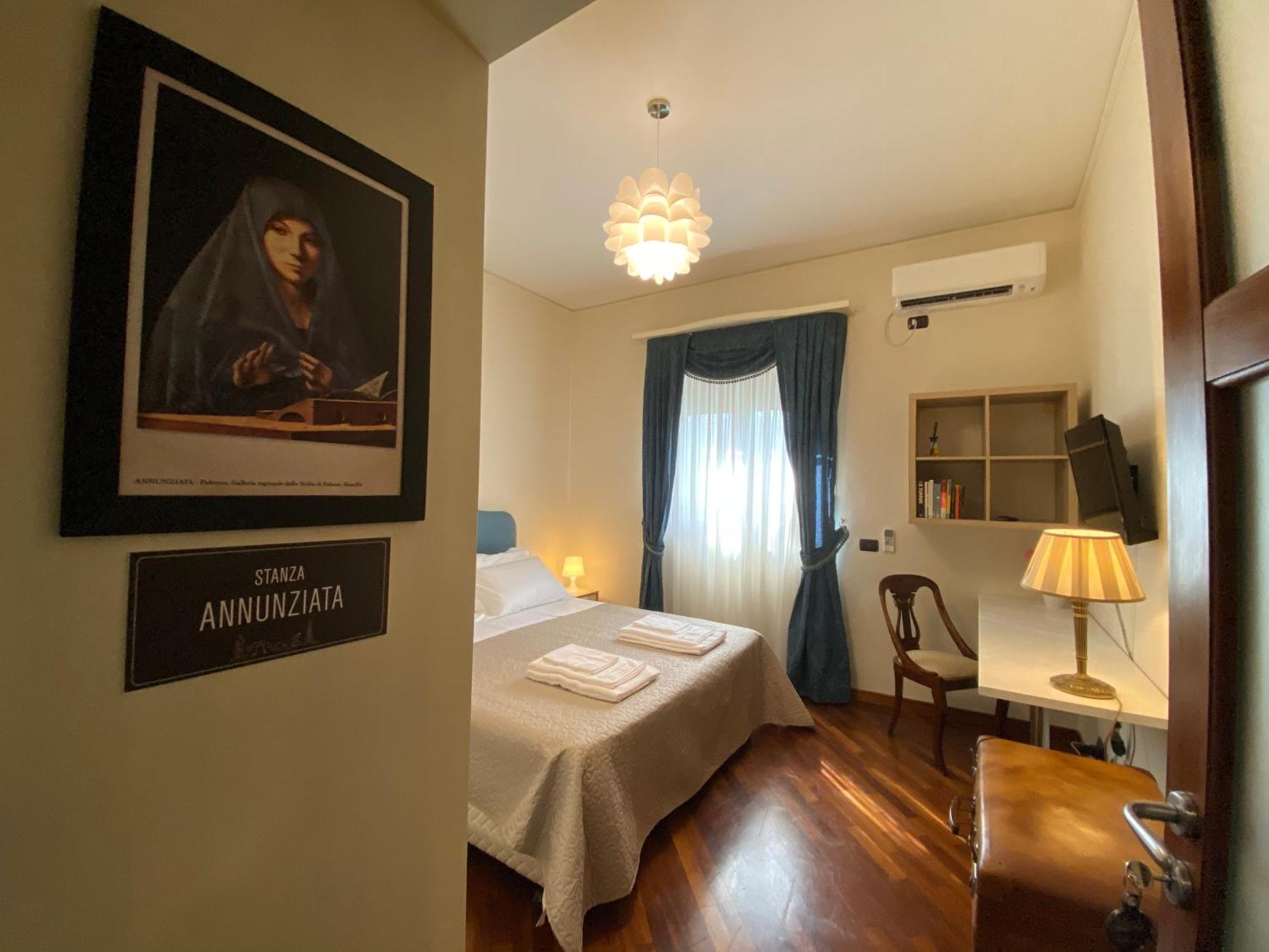 Casa Battisti Messina Guest House In Centro Citta, Ideale Per Famiglie O Gruppi Exterior photo