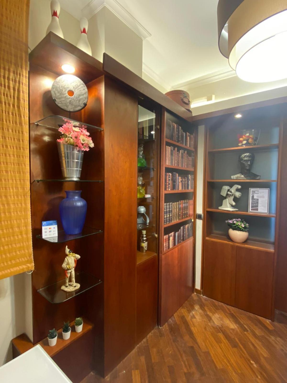 Casa Battisti Messina Guest House In Centro Citta, Ideale Per Famiglie O Gruppi Exterior photo